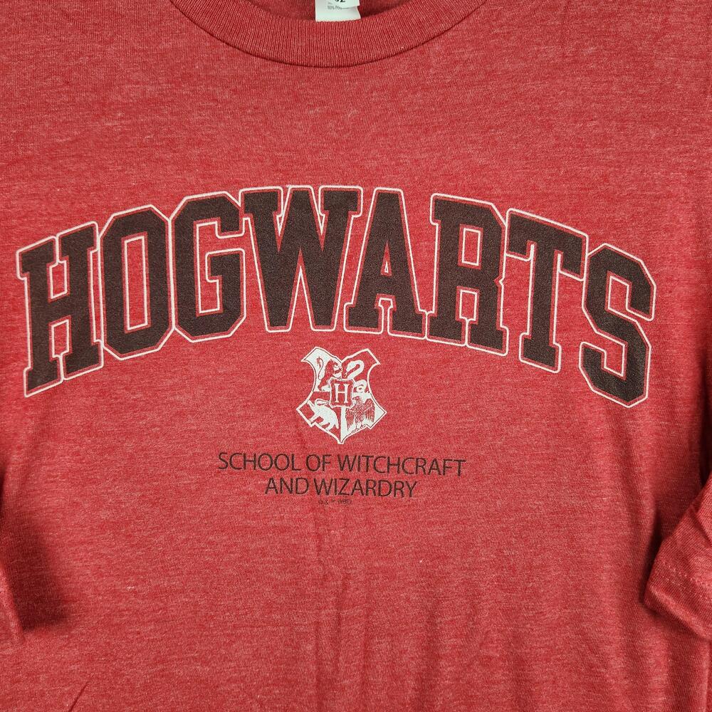 Hogwarts Shirt Mens 2XL Red Heather School of Witchcraft Wizardry Harry Potter